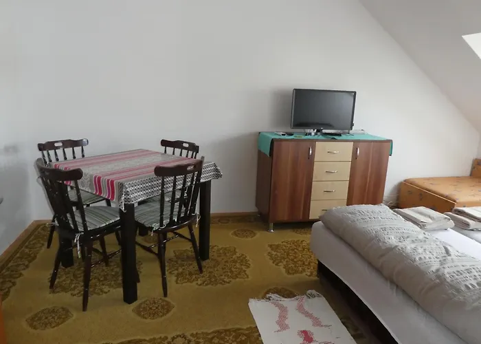 Halasi Szallashely